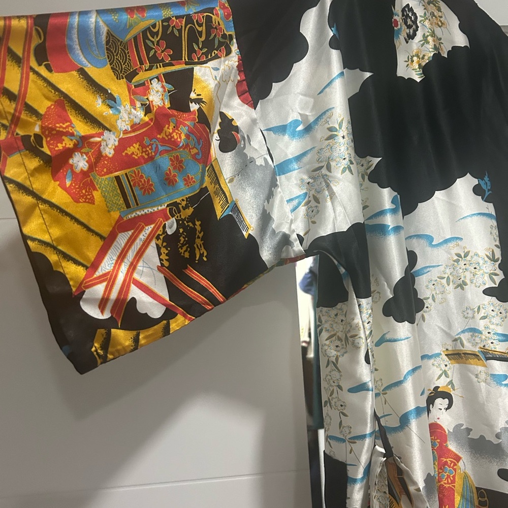 Satin Black Kimono Robe - Picture 5 of 7